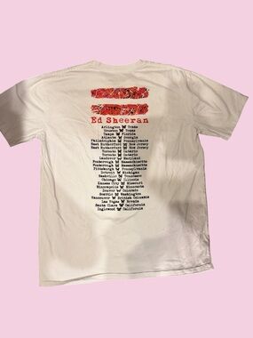 🎀ED SHEERAN🎀Tour Tee🎀XL🎀Graphic T-Shirt🎀Official Merch🎀Brand New!!!!